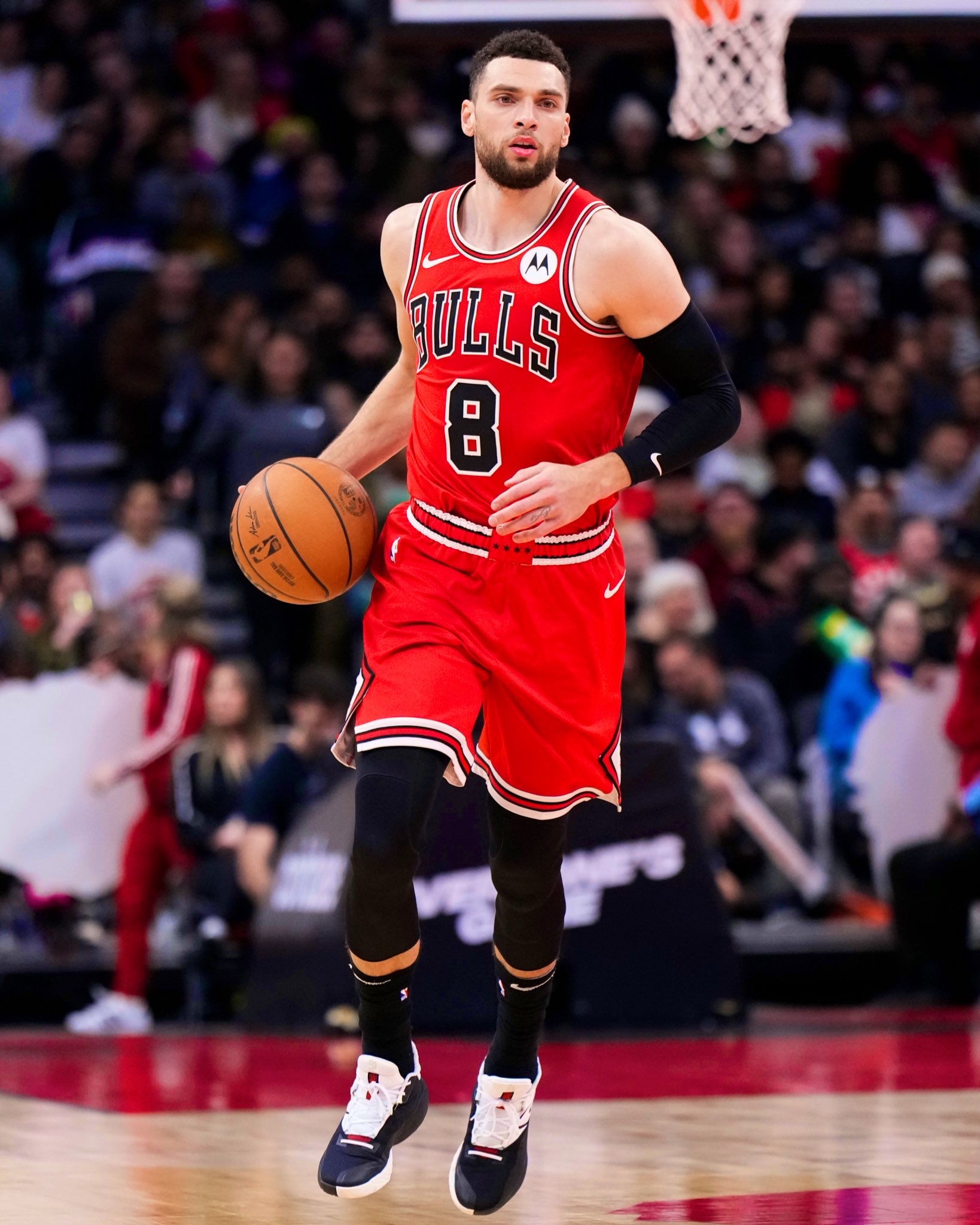 包含里程碑夜！密尔沃基雄鹿内部沟通，法甲今晚刷纪录，更衣室稳定，轮换策略成焦点的词条