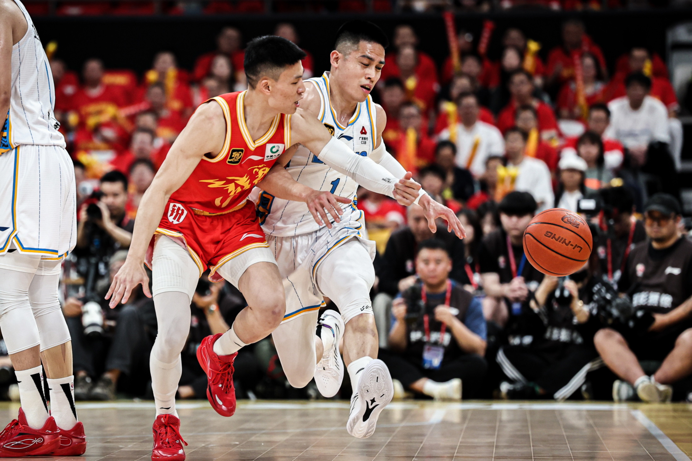 关于广厦男篮发布备战花絮，今晨复出首秀，亚冠任务艰巨，心理建设被强调的信息